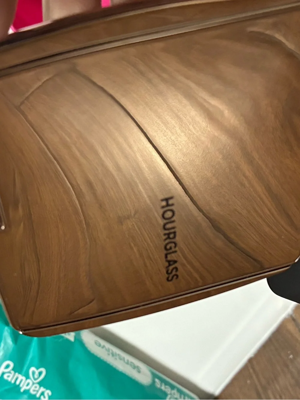 Hourglass ambient lighting